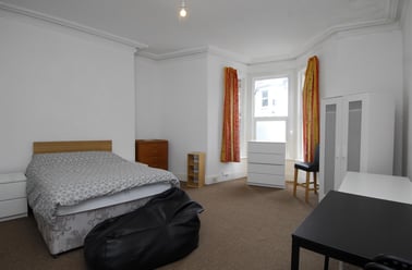 Lisson Grove, Mutley, Plymouth - Image 3